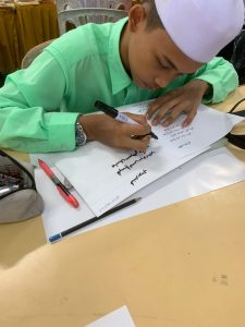 Pertandingan Kaligrafi Cantik