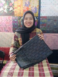Tenunan Songket Asli