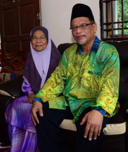 Haji Mohd Khairy Penulis Satira Prolifik dari Wilayah Selatan