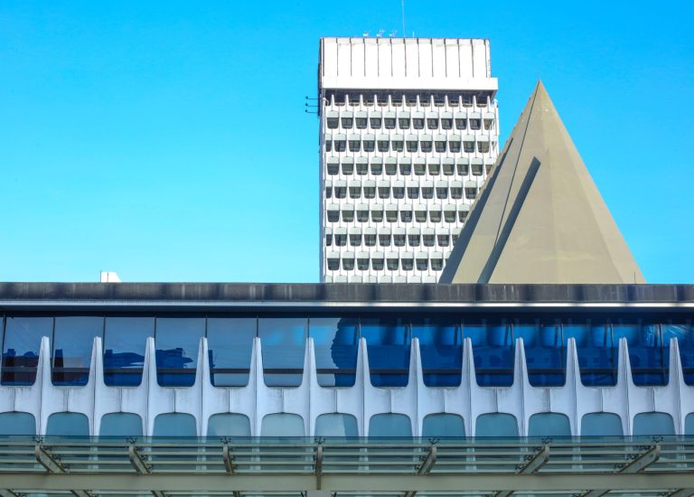 Pemartabatan Bahasa Kebangsaan Bermula di Parlimen