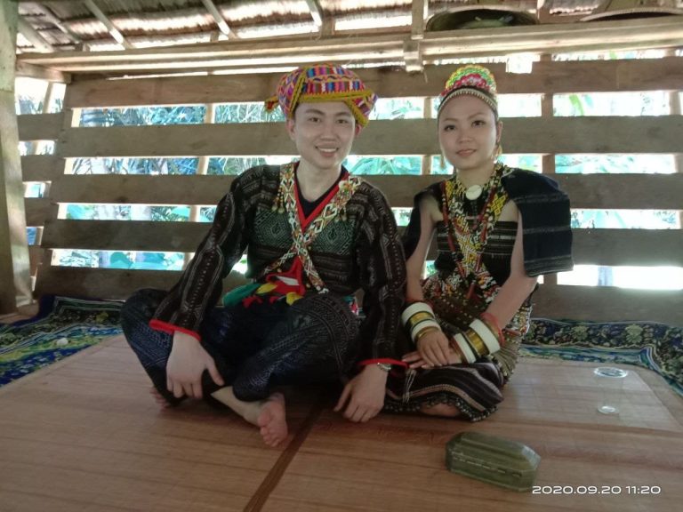 Bhadhu dan Suval: Pakaian Lelaki Tenunan Etnik Rungus